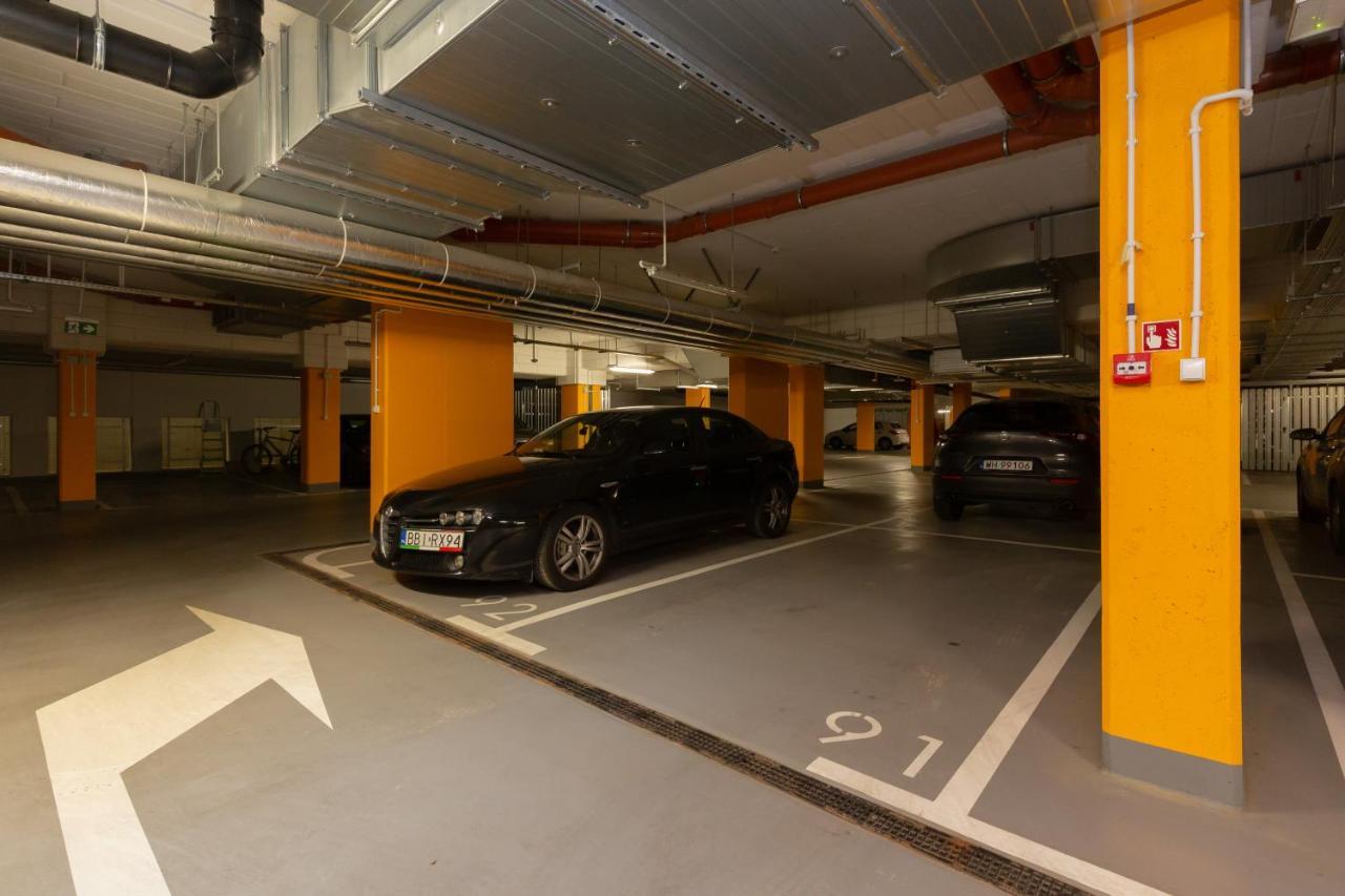 Warsaw Kotsisa Apartments With Parking By Noclegi Renters Exteriör bild