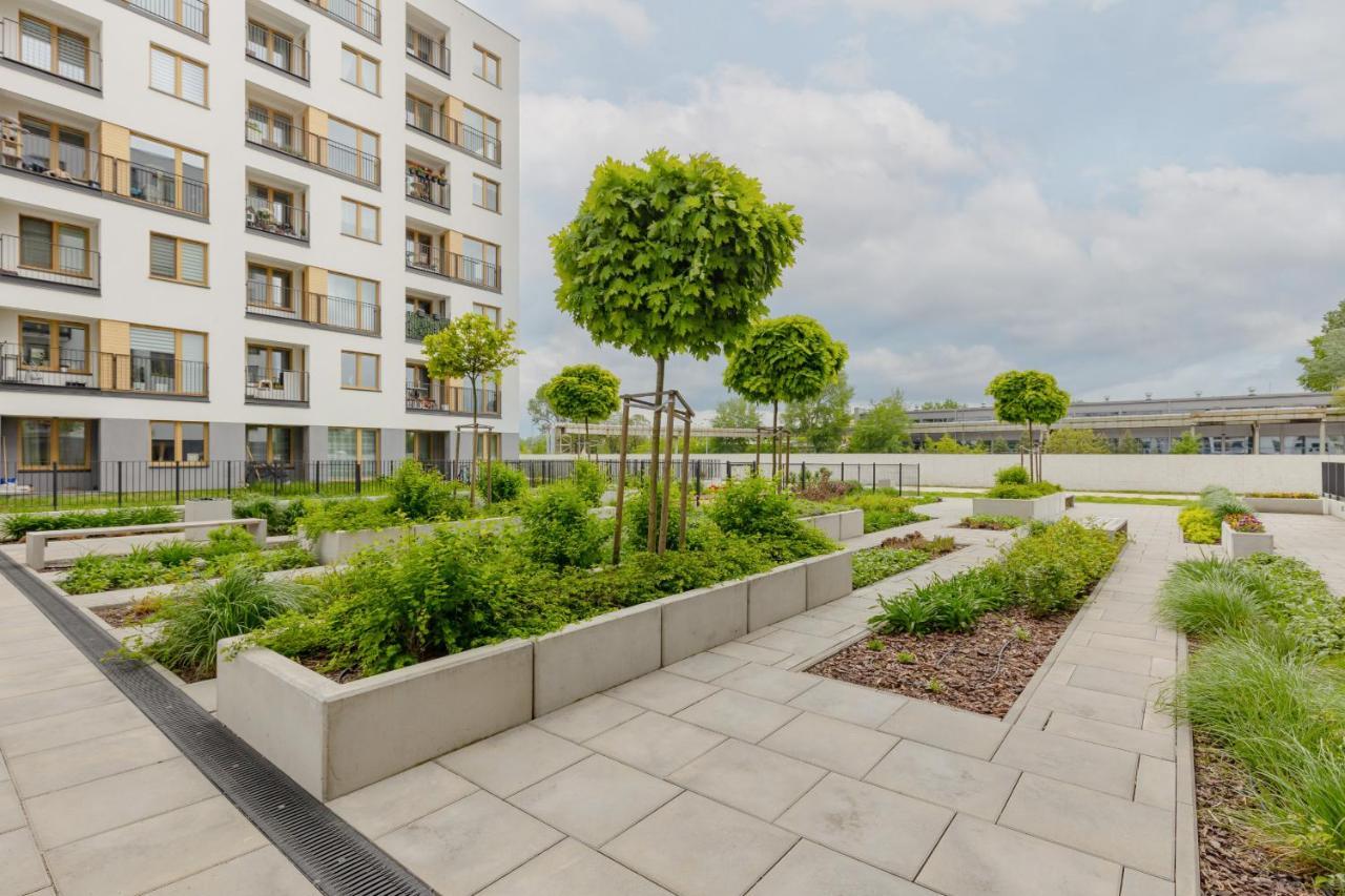 Warsaw Kotsisa Apartments With Parking By Noclegi Renters Exteriör bild