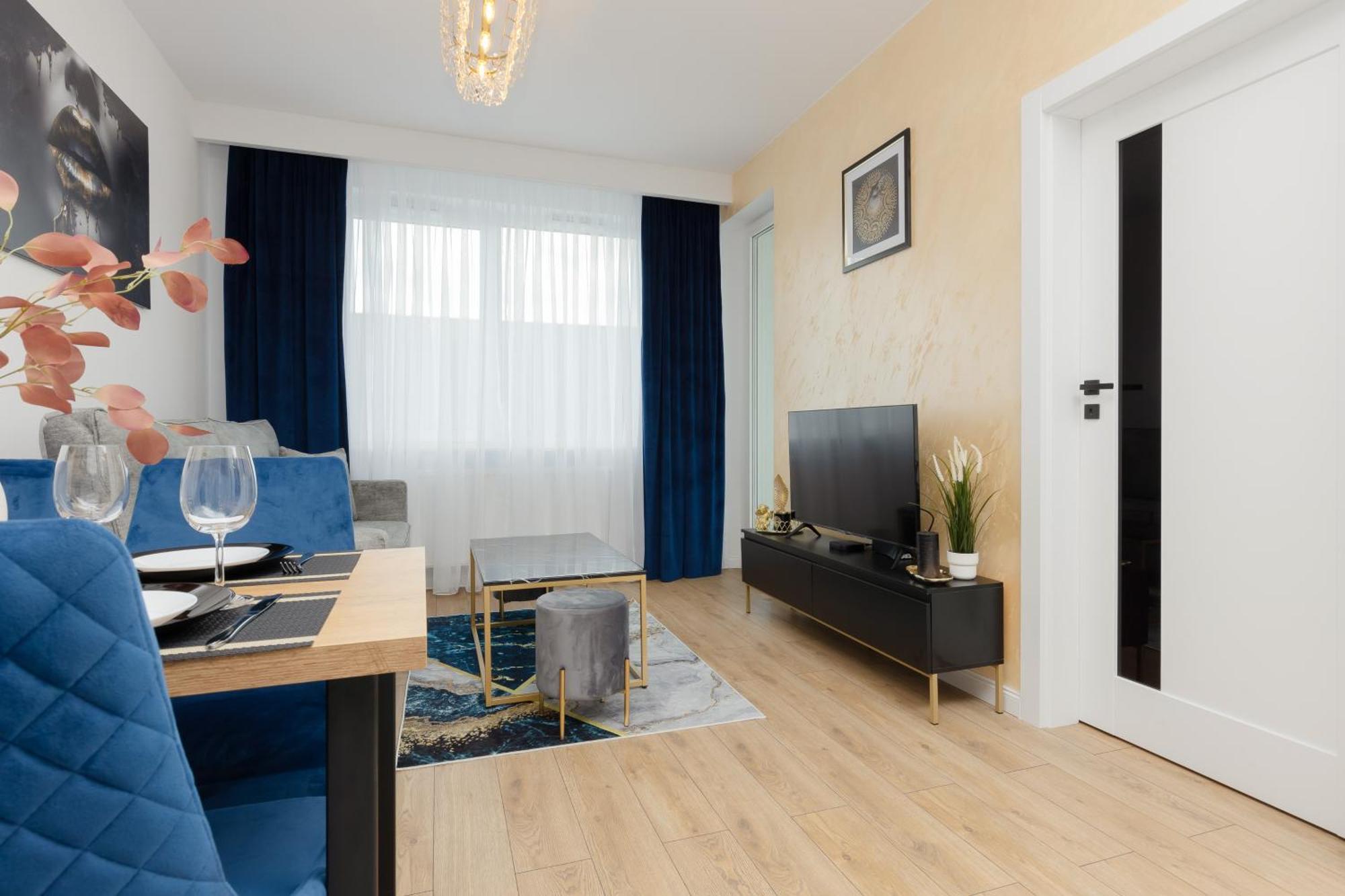 Warsaw Kotsisa Apartments With Parking By Noclegi Renters Exteriör bild